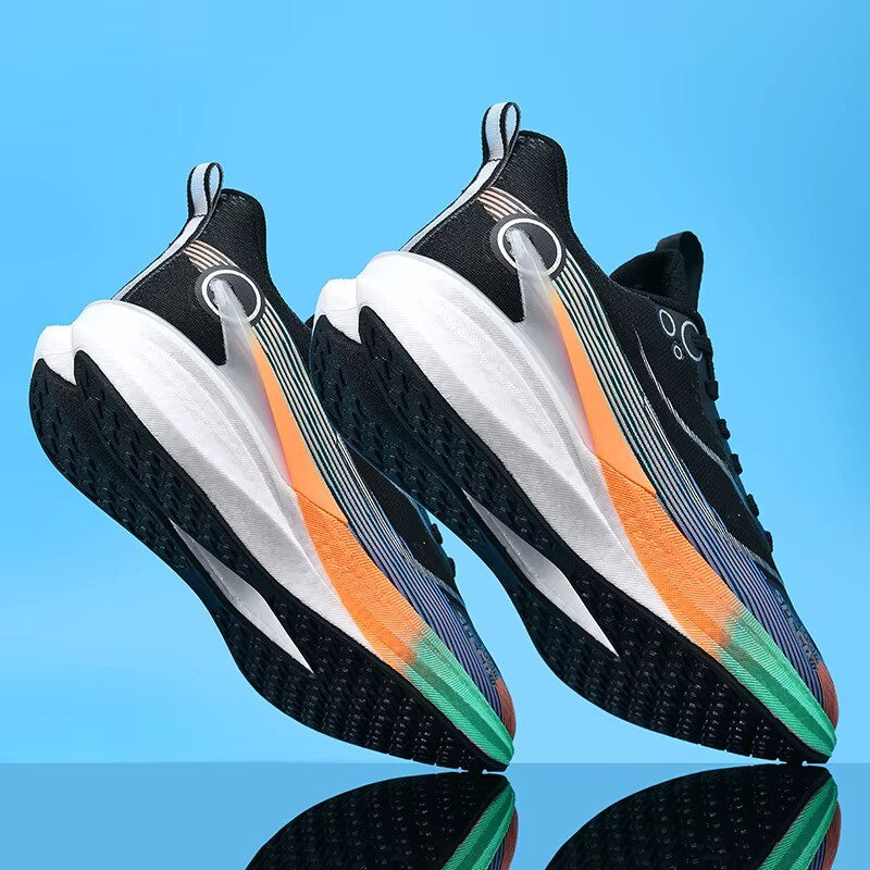 Breathable mesh running shoes