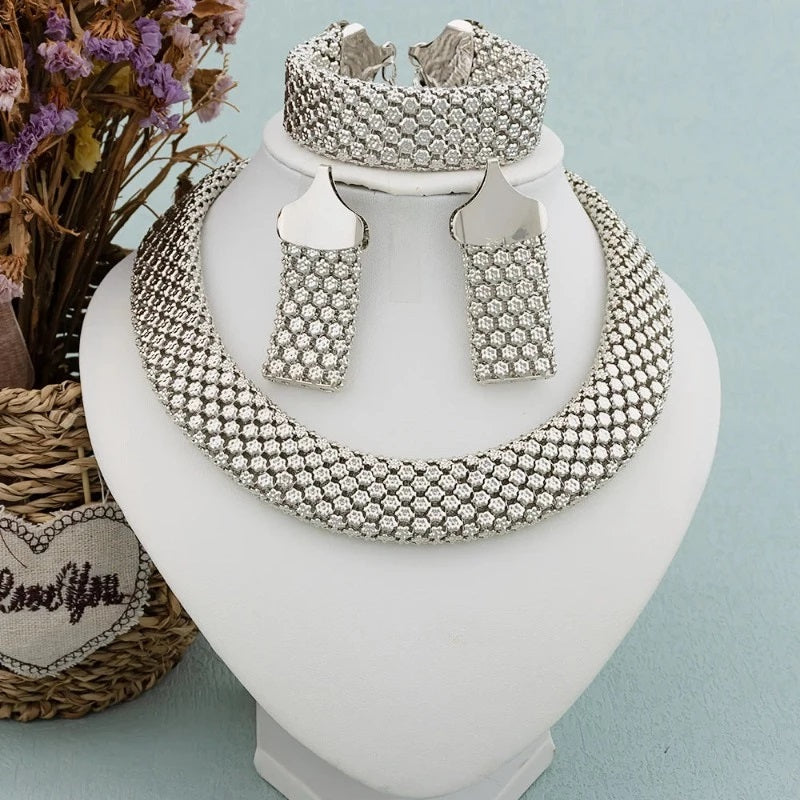 Women’s statement accessory set