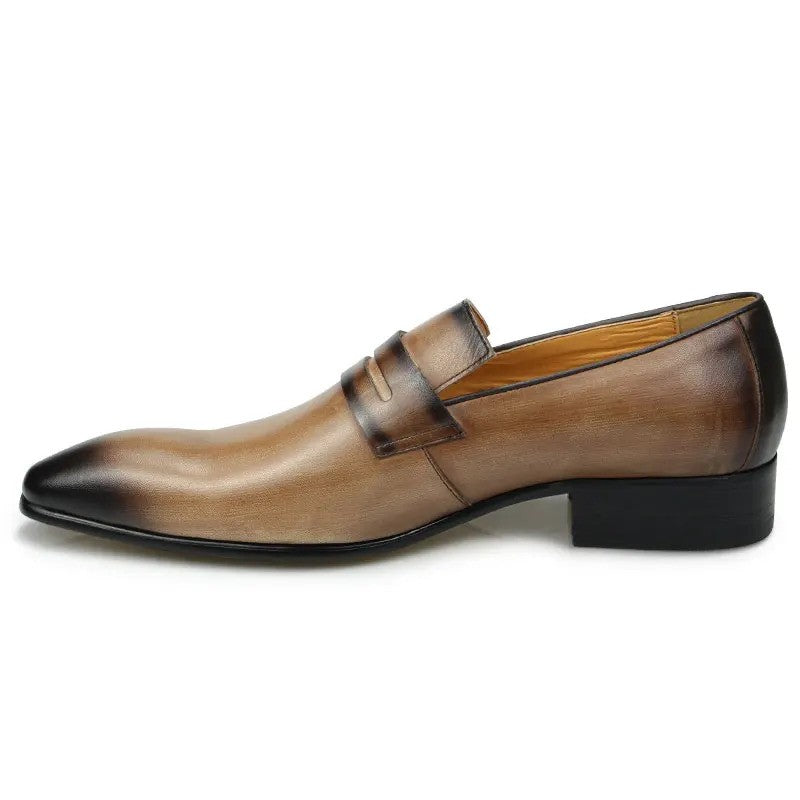 Lightweight ClassiFit footwear