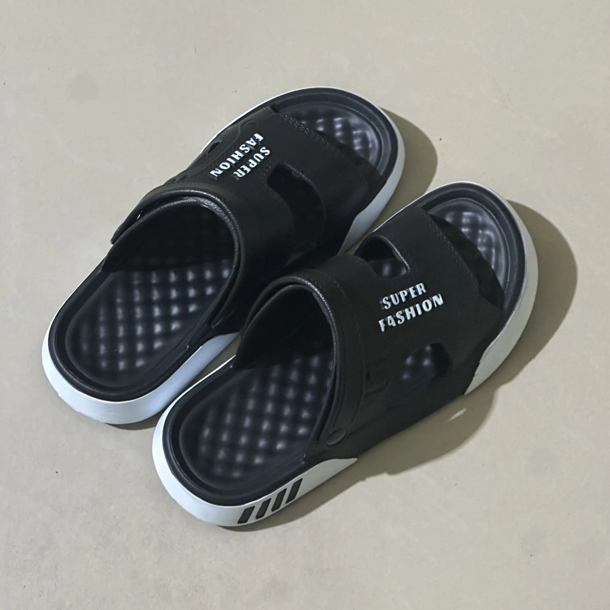 lightweight beach sandals men