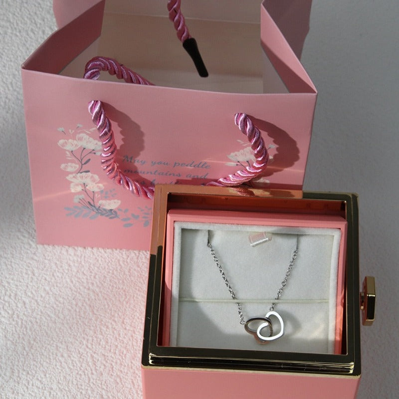 Adjustable chain necklace