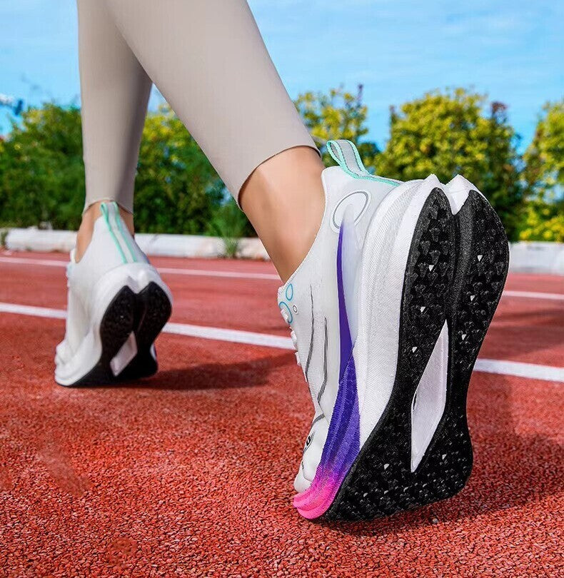 Breathable marathon shoes