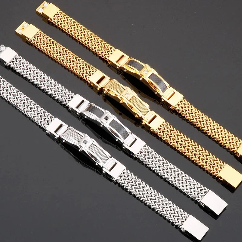 PrestigeSquare : Elegant Sophistication - Mag & Doudy