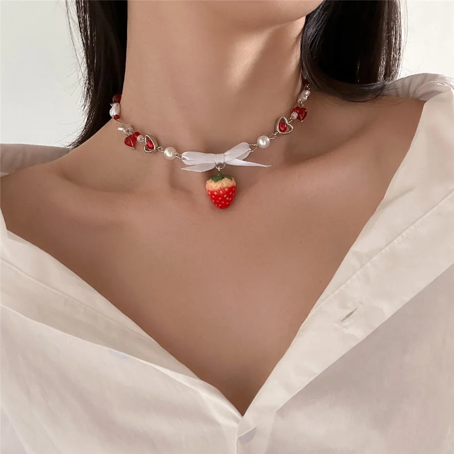Timeless pearl necklace for bride