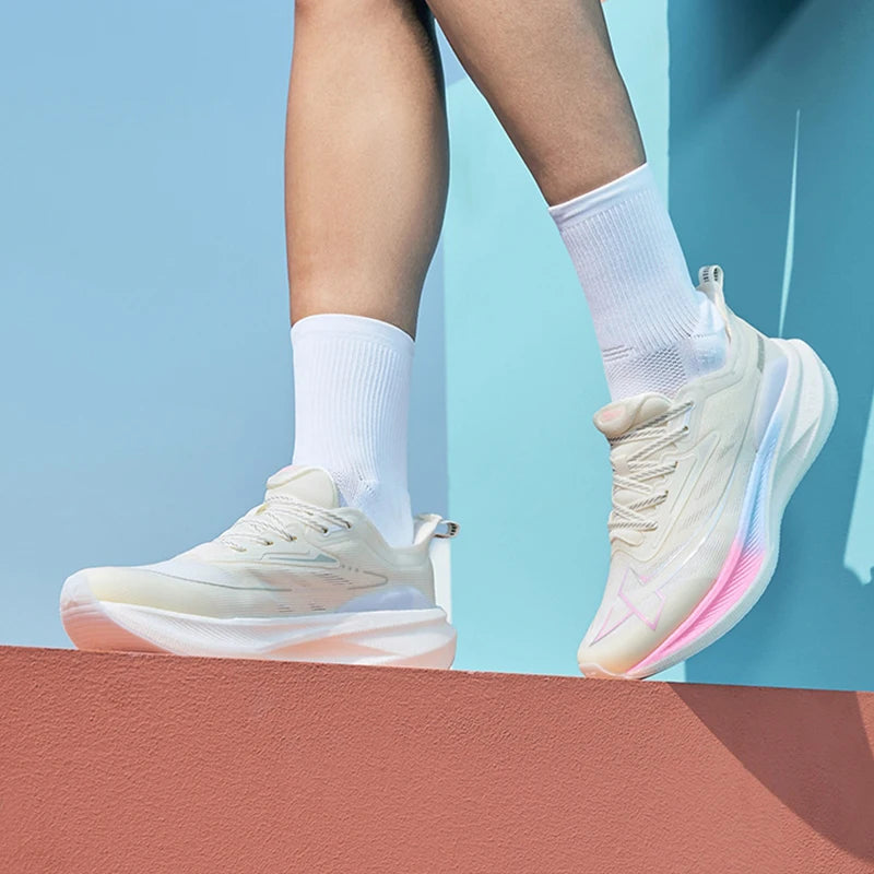 High-performance Xtep running sneakers