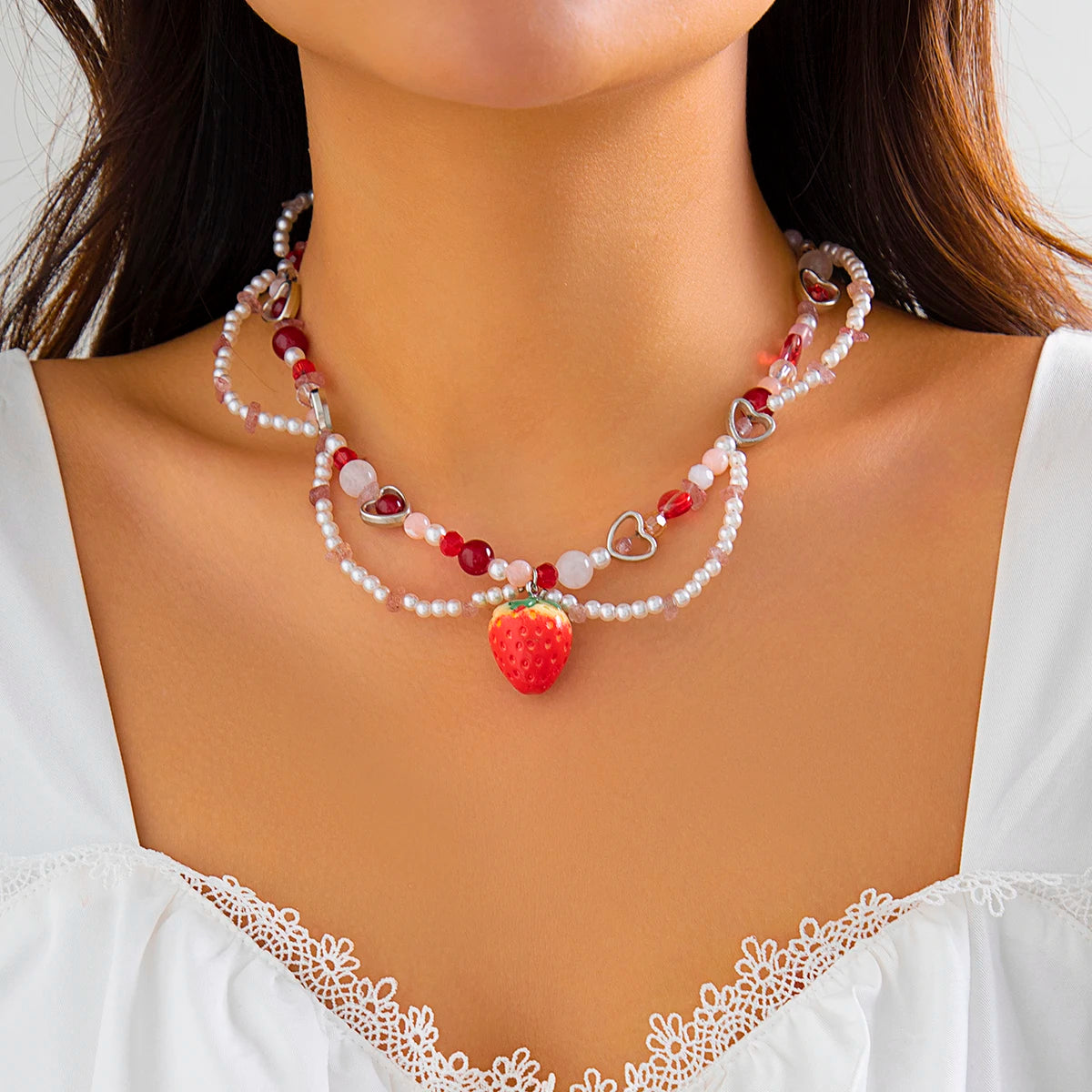 Sophisticated bridal pearl jewelry piece