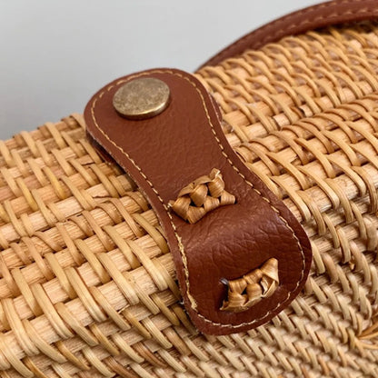 Chic Carryall Bag : Stylish Utility - Mag & Doudy