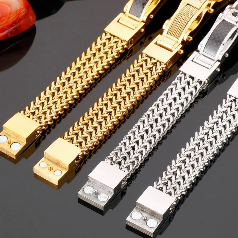 PrestigeSquare : Elegant Sophistication - Mag & Doudy