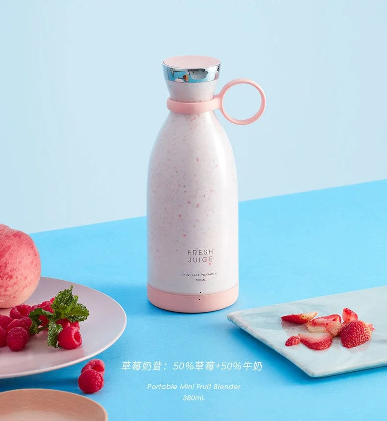 on-the-go juice blender with stainless blades